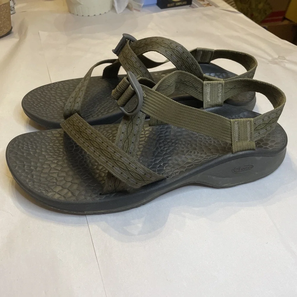 Excellent Condition Men's Chacos 15 | Dark Green 1
